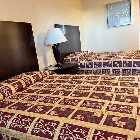 Currys Motel By Oyo Saginaw Mi Εξωτερικό φωτογραφία