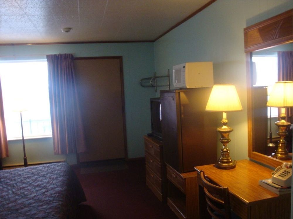 Currys Motel By Oyo Saginaw Mi Δωμάτιο φωτογραφία