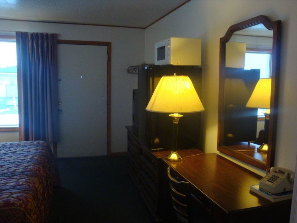 Currys Motel By Oyo Saginaw Mi Δωμάτιο φωτογραφία