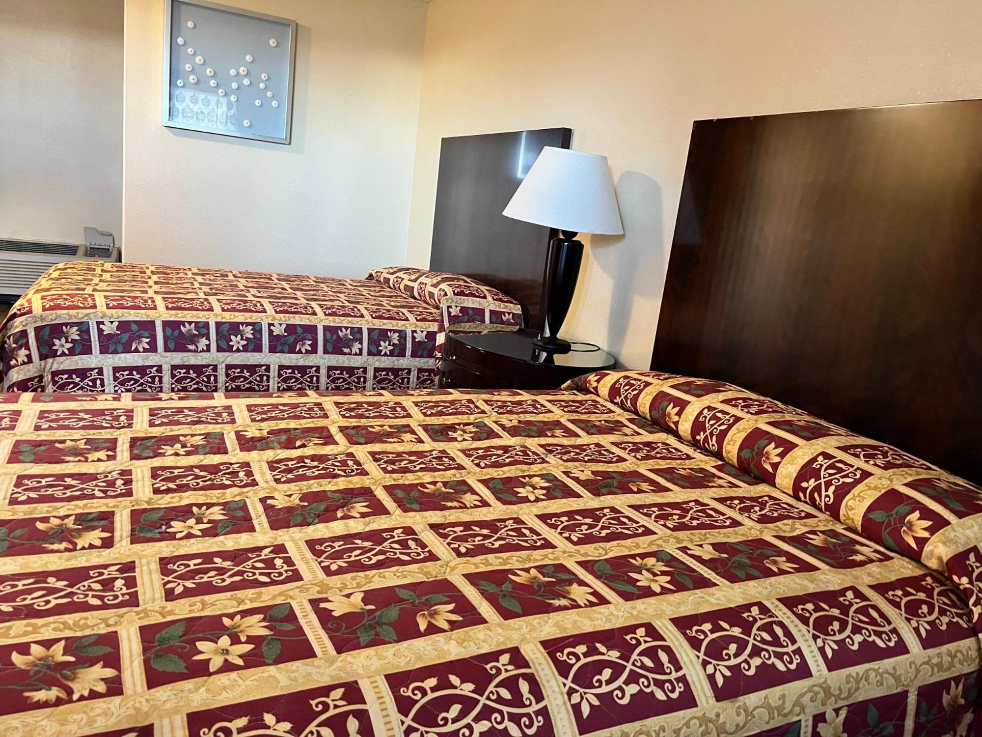 Currys Motel By Oyo Saginaw Mi Εξωτερικό φωτογραφία