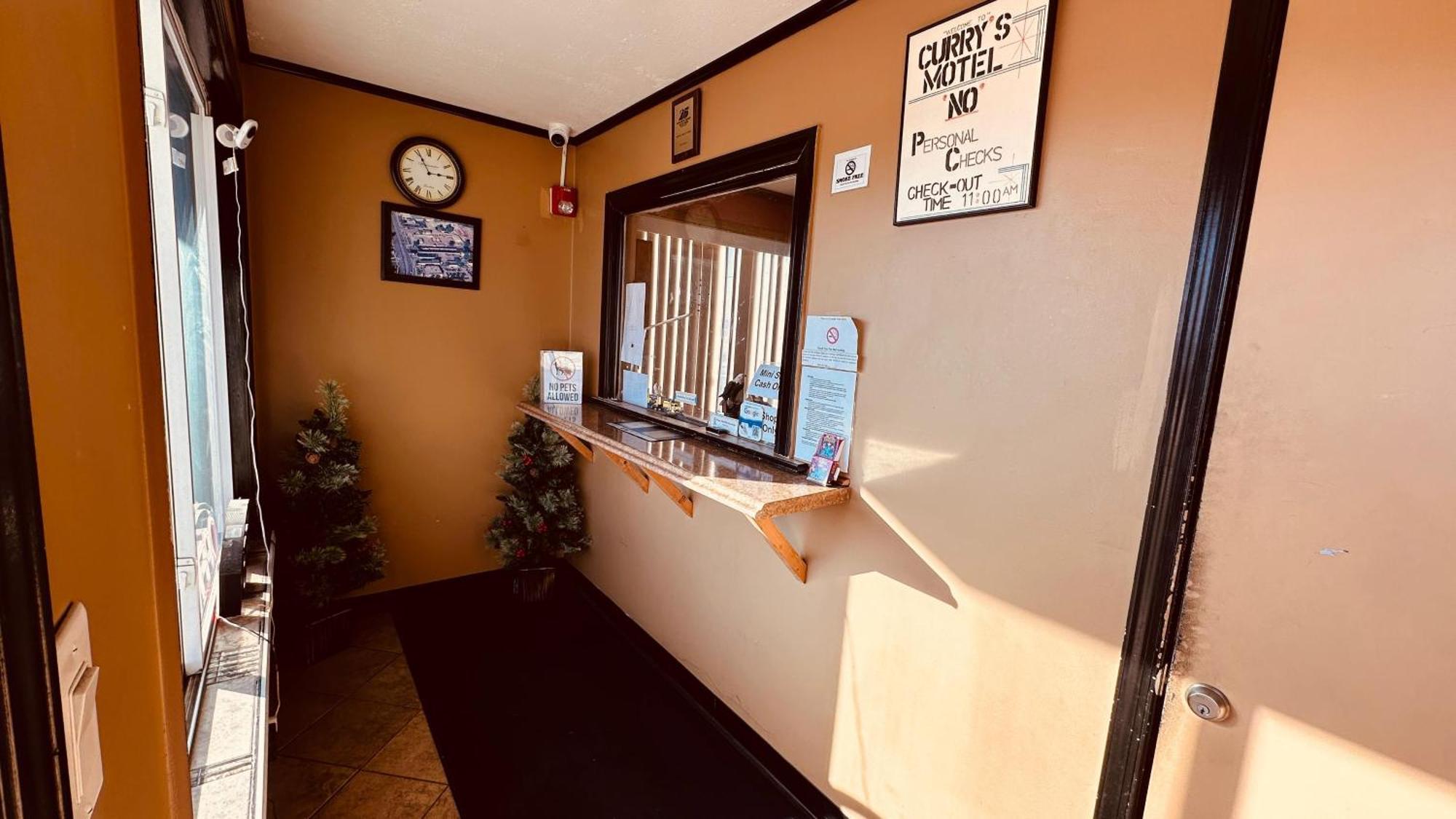 Currys Motel By Oyo Saginaw Mi Εξωτερικό φωτογραφία