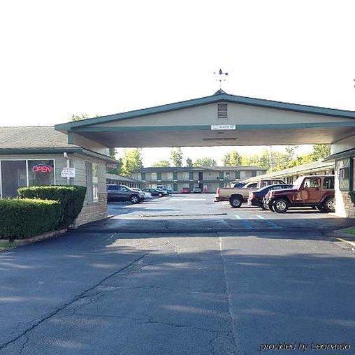 Currys Motel By Oyo Saginaw Mi Εξωτερικό φωτογραφία