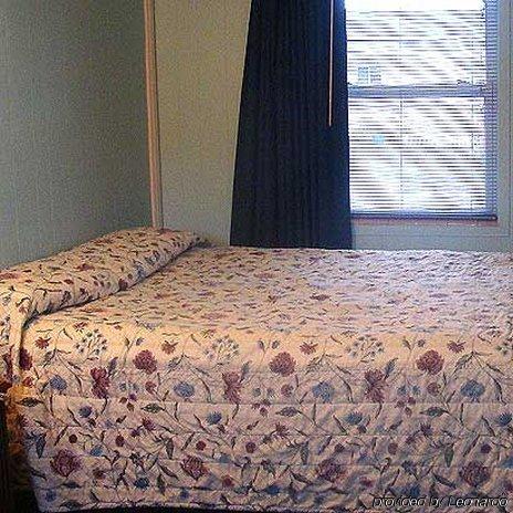 Currys Motel By Oyo Saginaw Mi Εξωτερικό φωτογραφία
